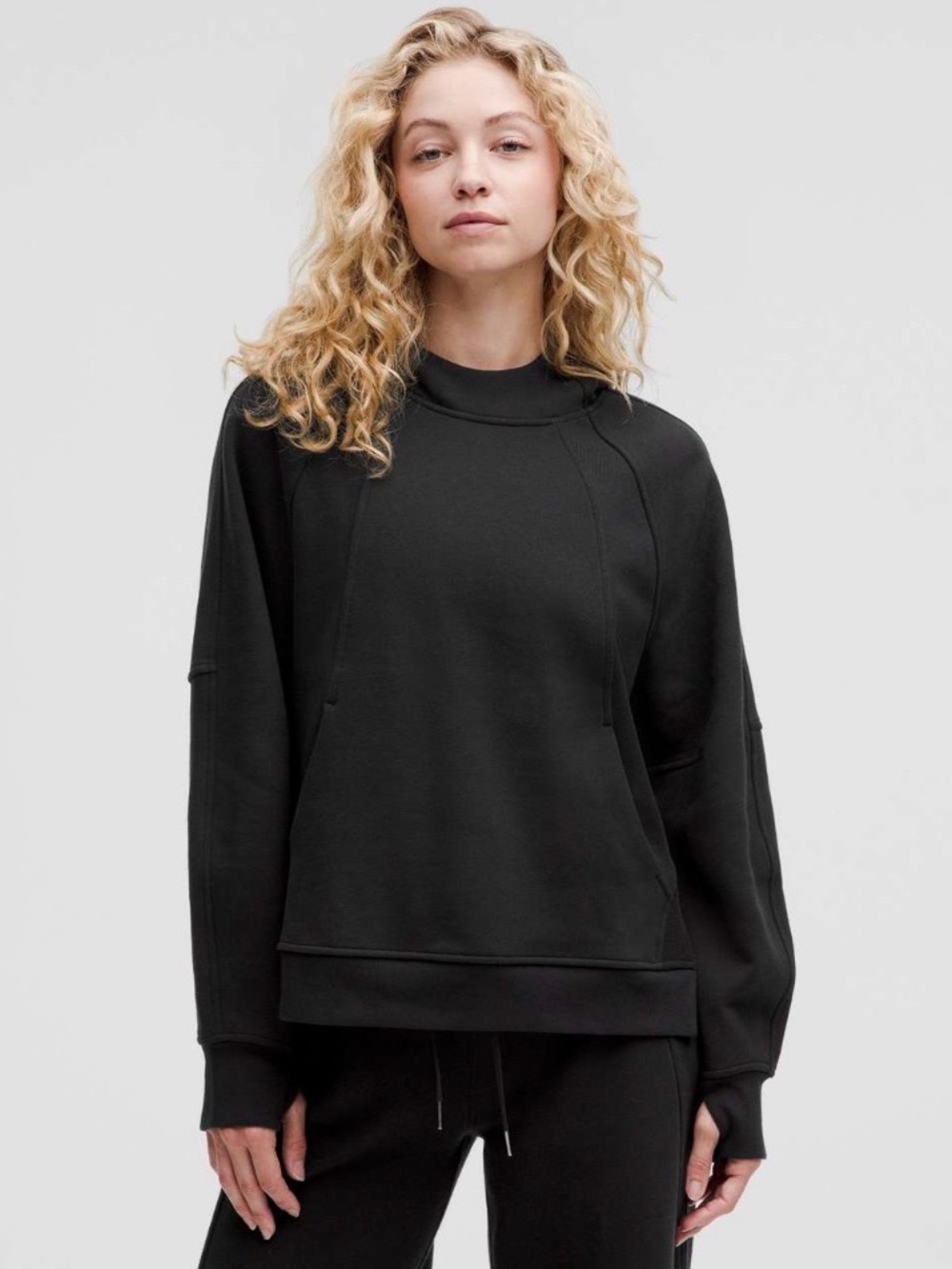 Lululemon Scuba Oversized Side-Slit Hoodie
Black (First Release) XL/XXL